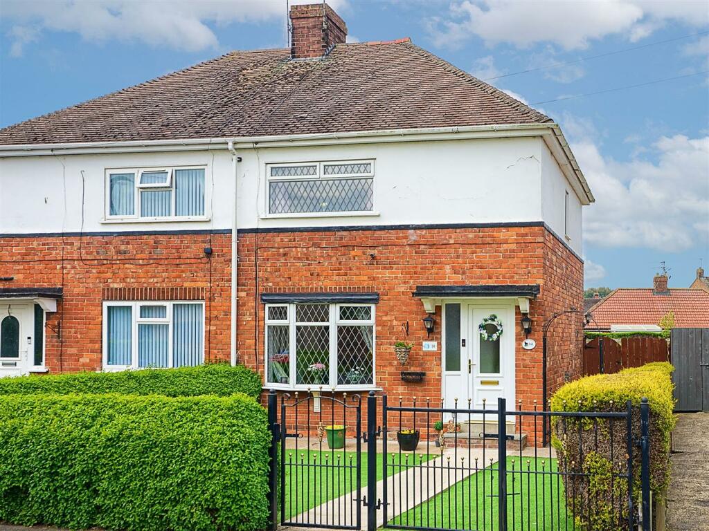 3 bedroom semidetached house for sale in Humber Lane, Patrington, HU12