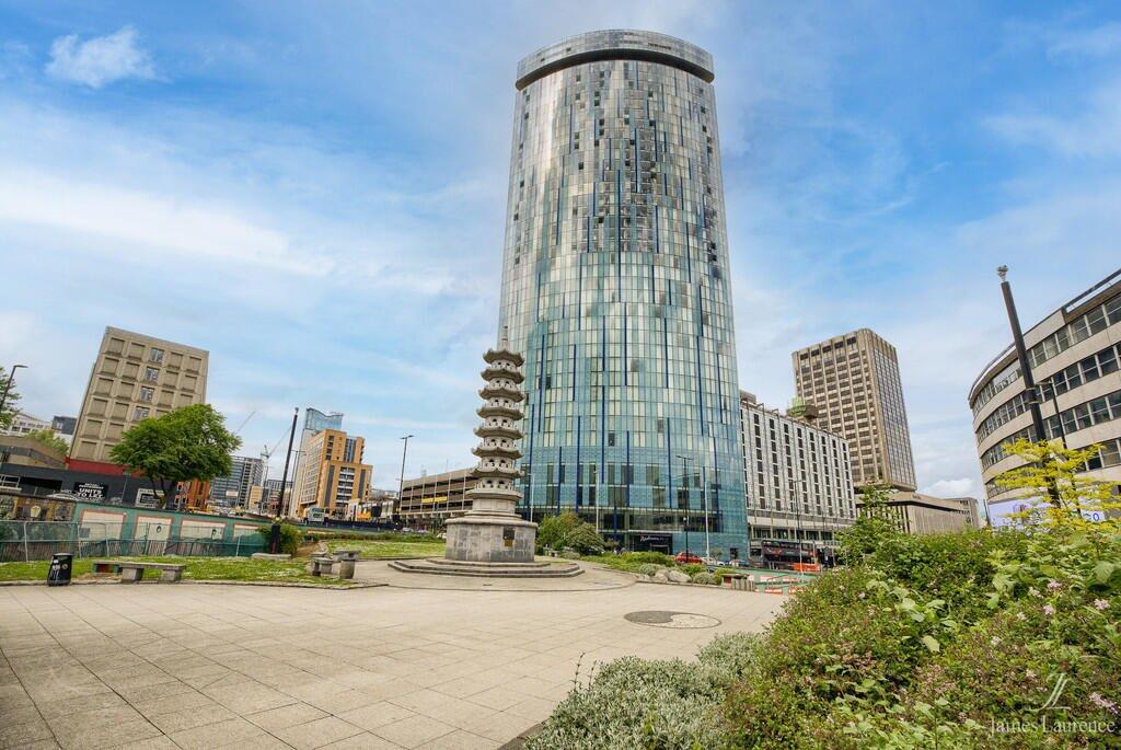 Main image of property: Beetham Tower, 10 Holloway Circus Queensway, Birmingham, West Midlands, B1