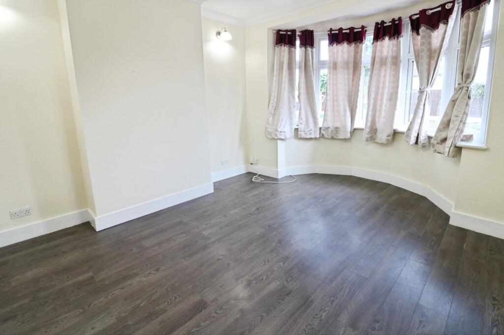 Main image of property: Chestnut Grove, Ilford, IG6