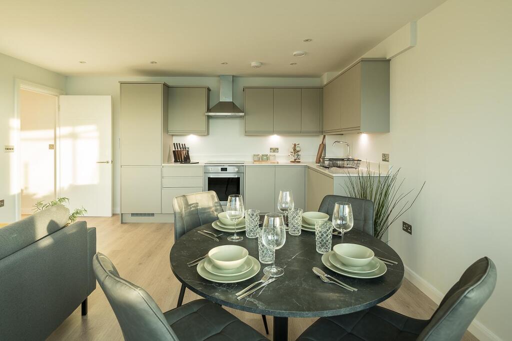 Main image of property: Marlowes, HEMEL HEMPSTEAD