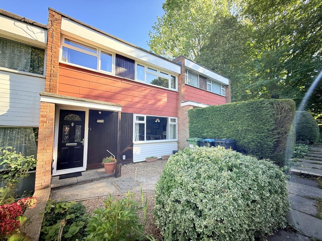 Main image of property: Airedale, HEMEL HEMPSTEAD