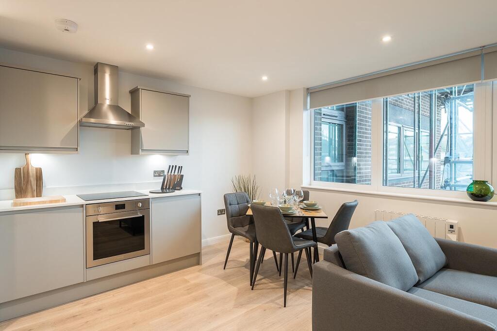 Main image of property: Marlowes, HEMEL HEMPSTEAD