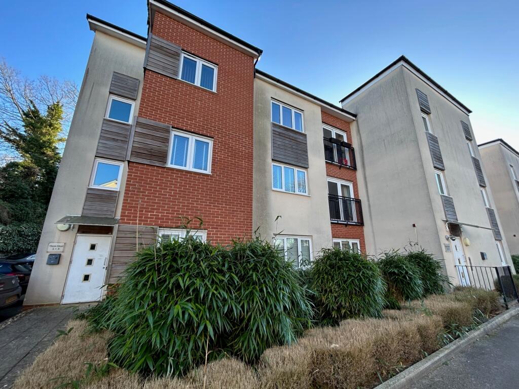 Main image of property: Adeyfield Road, HEMEL HEMPSTEAD