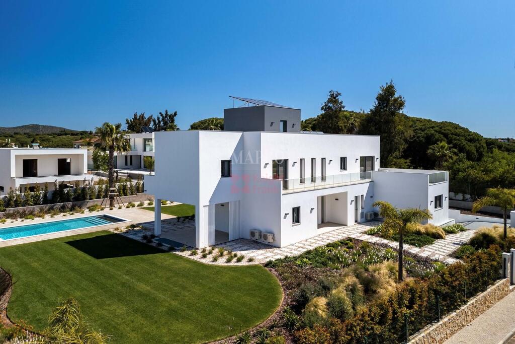 Main image of property: Algarve, Quarteira
