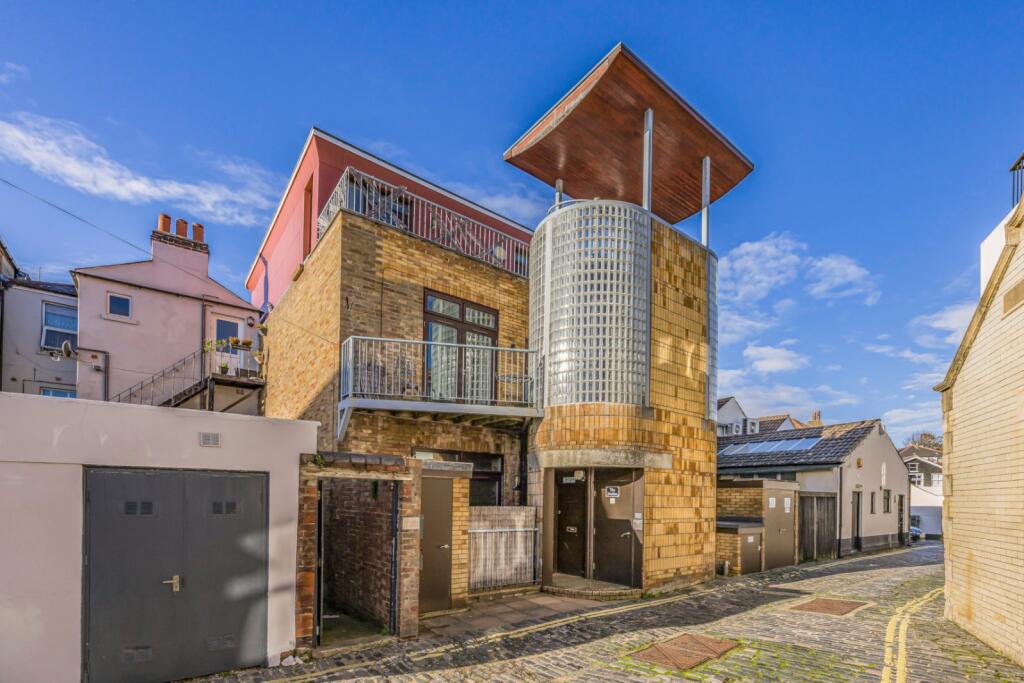 Main image of property: Wilton Place, Southsea, Hampshire, PO5