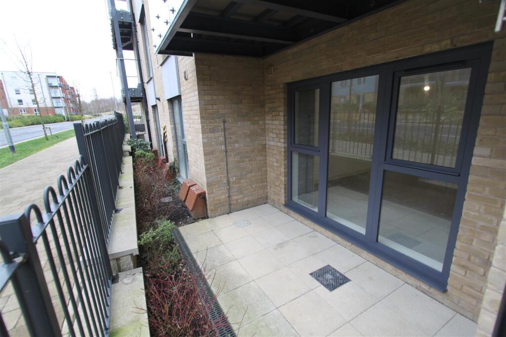Additional property image - Castle Hill Drive, Castle Hill, Ebbsfleet Valley