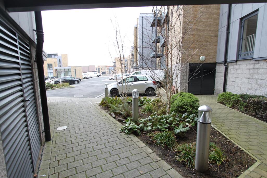 Additional property image - Castle Hill Drive, Castle Hill, Ebbsfleet Valley