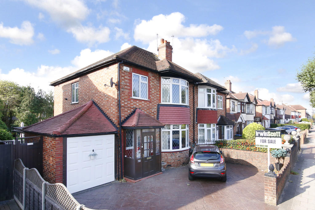 3 bedroom semidetached house for sale in Sidcup Road, New Eltham, SE9