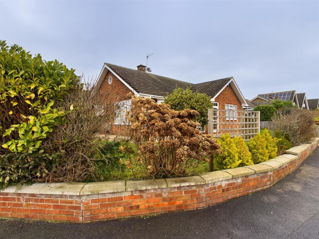 3 bedroom detached bungalow for sale in Viking Road, Bridlington, YO16