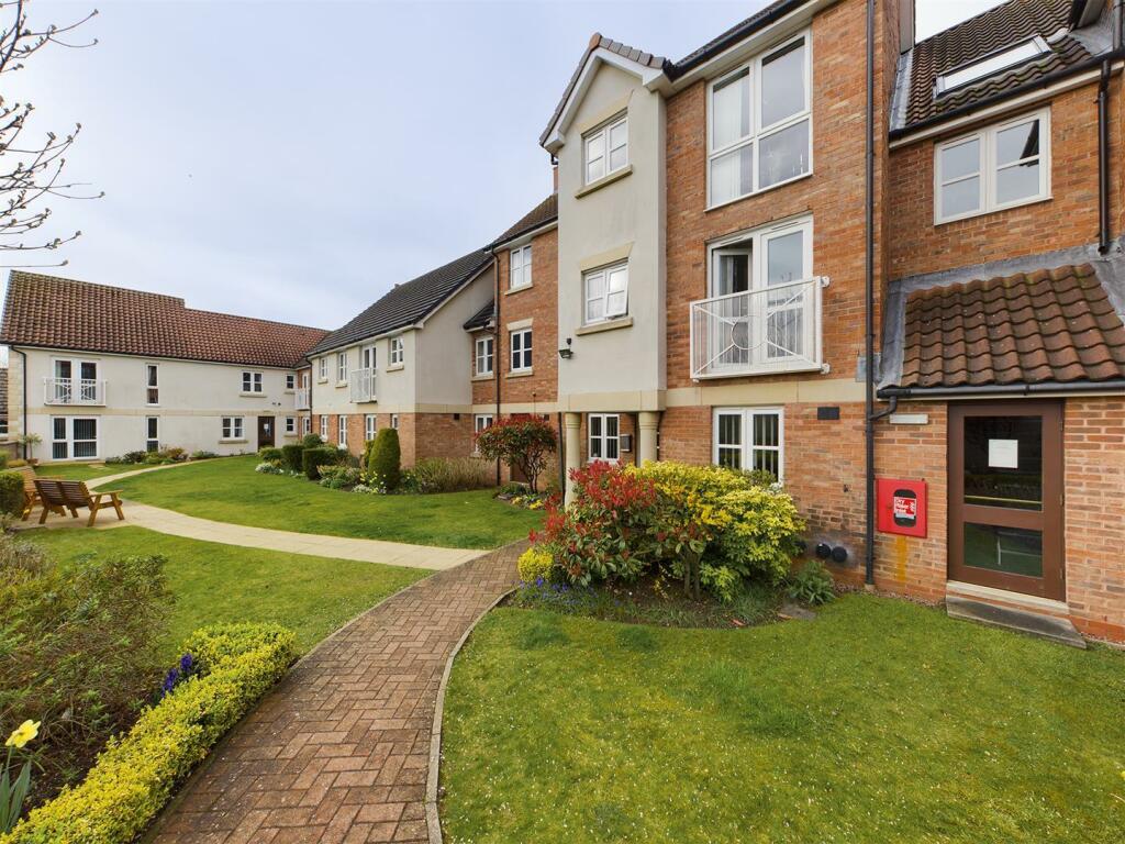 1 bedroom retirement property for sale in Burlington Court, Bridlington