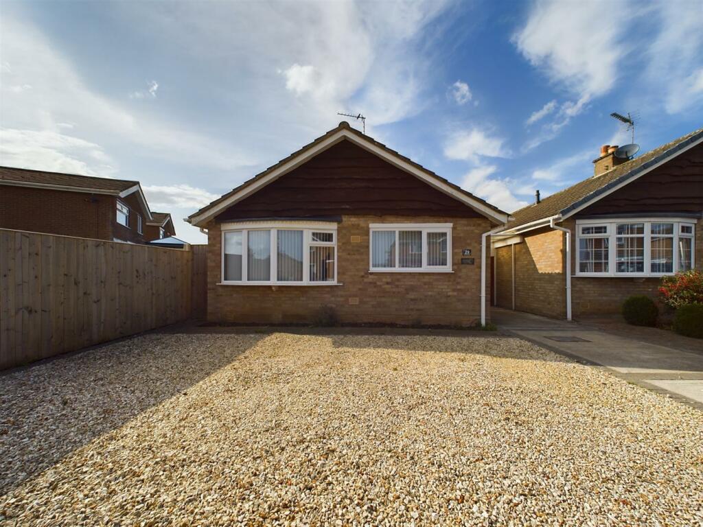 3 bedroom detached bungalow for sale in Viking Road, Bridlington, YO16