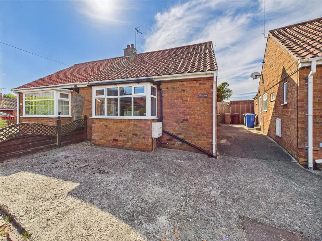 Main image of property: Sewerby Park Close, Sewerby