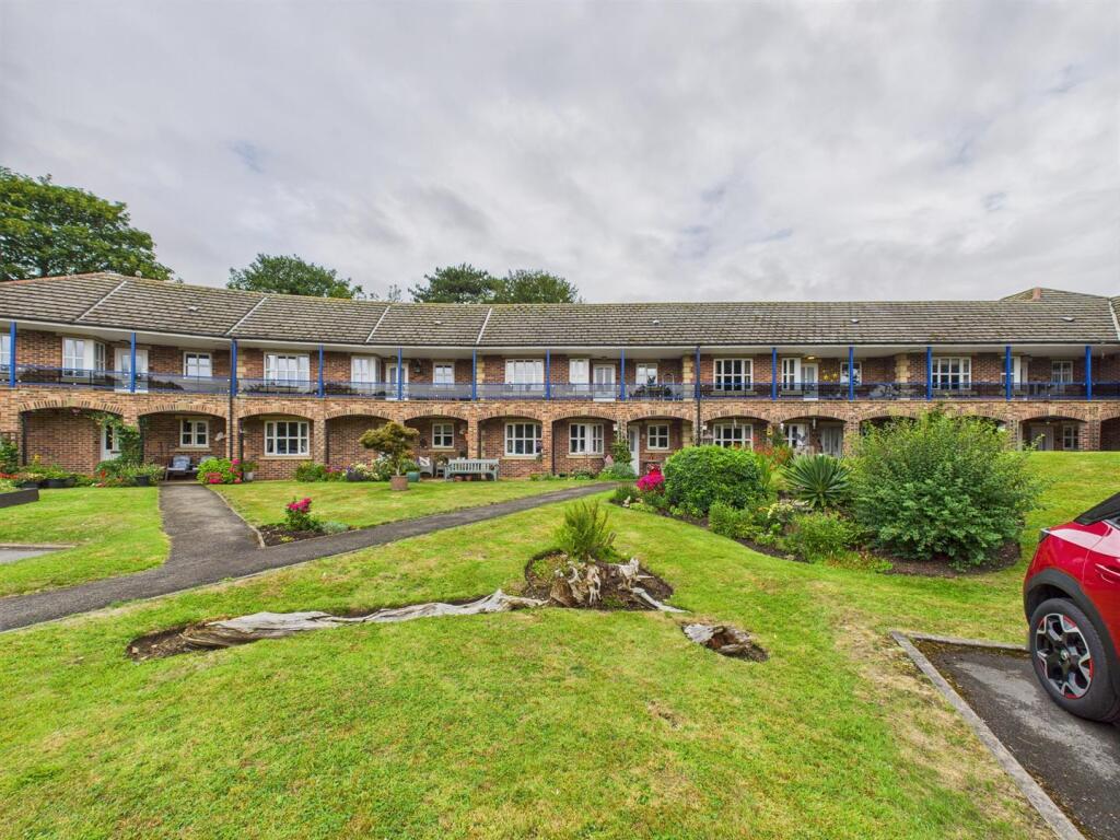 Main image of property: Avenue Court, Bridlington