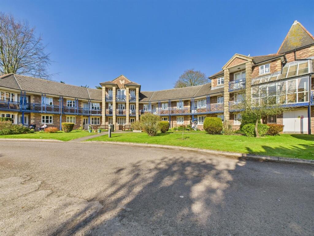 Main image of property: Avenue Court, Old Town, Bridlington