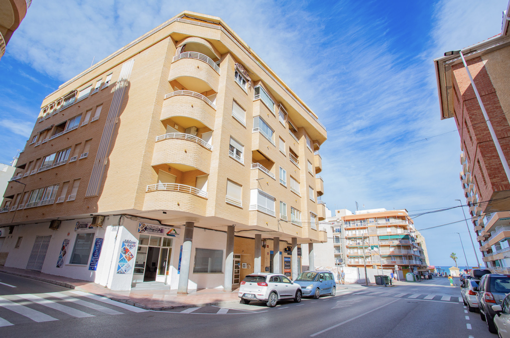 2 bedroom apartment for sale in La Mata, Spain