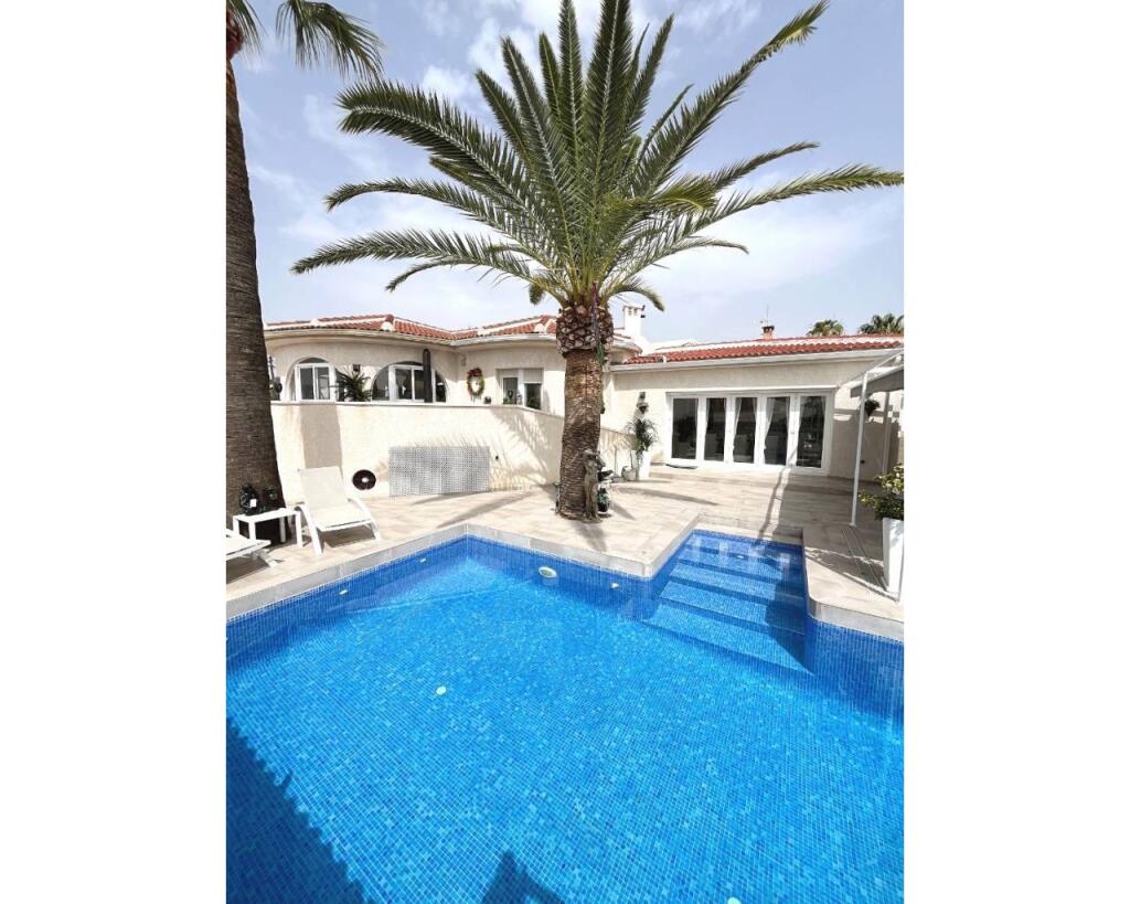 Main image of property: Valencia, Alicante, Ciudad Quesada