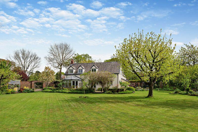 4 bedroom detached house for sale in Horton Green, Nr Tilston, Malpas, SY14