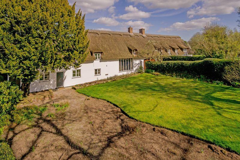 6 bedroom detached house for sale in Cotebrook, Nr. Tarporley