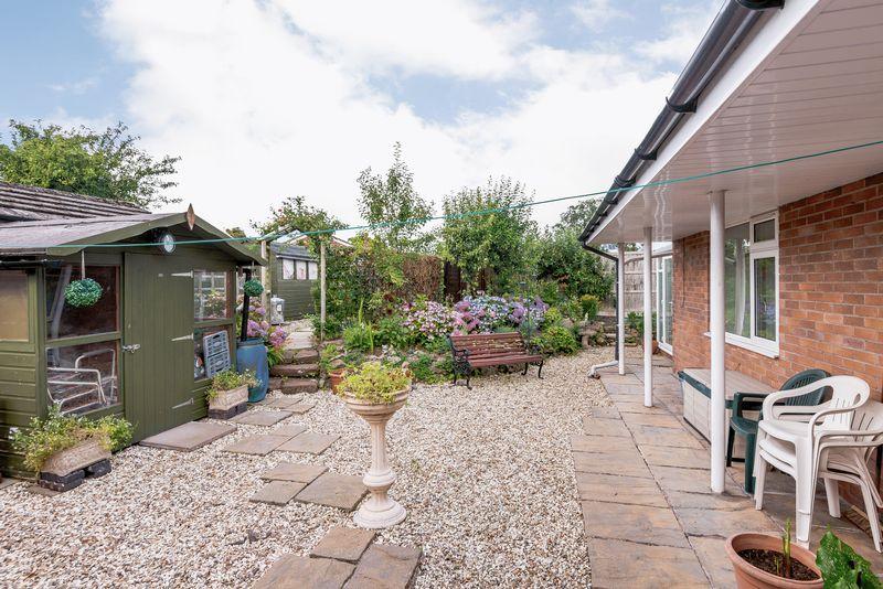 3 bedroom bungalow for sale in Malpas, Cheshire Cheshire Lamont