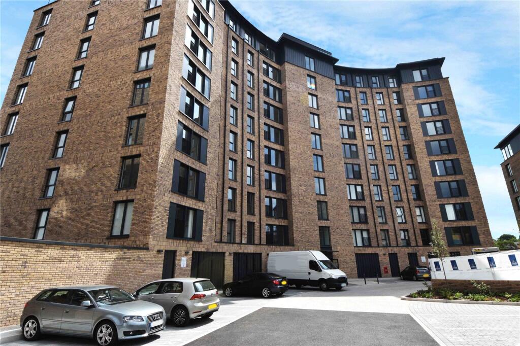 Main image of property: Lincoln Apartments, 3 Lexington Gardens, Birmingham, West Midlands, B15