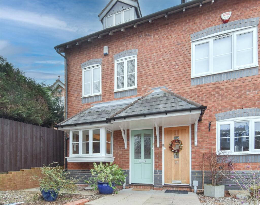 Main image of property: Victoria Mews, Barnt Green, Birmingham, Worcestershire, B45