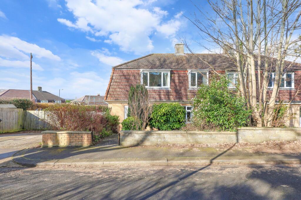 4 bedroom semi-detached house for sale in St. Laud Close, Stoke Bishop, Bristol, BS9