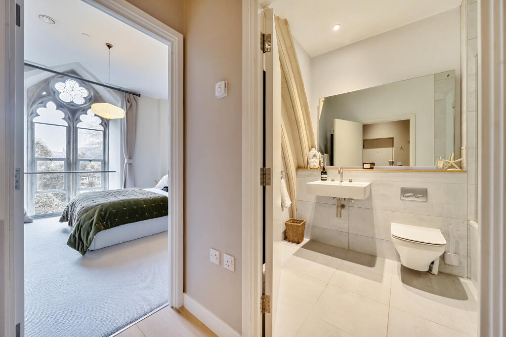 Additional property image - Oakfield Court, Oakfield Road, Clifton, Bristol, BS8