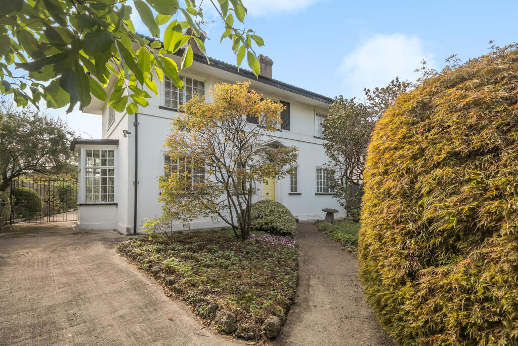 Main image of property: Shirehampton Road, Stoke Bishop, Bristol, BS9