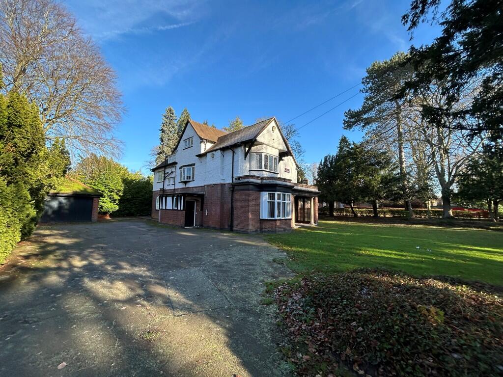 Main image of property: Wighton, 25 Manor Road, Oadby, Leicester, Leicestershire