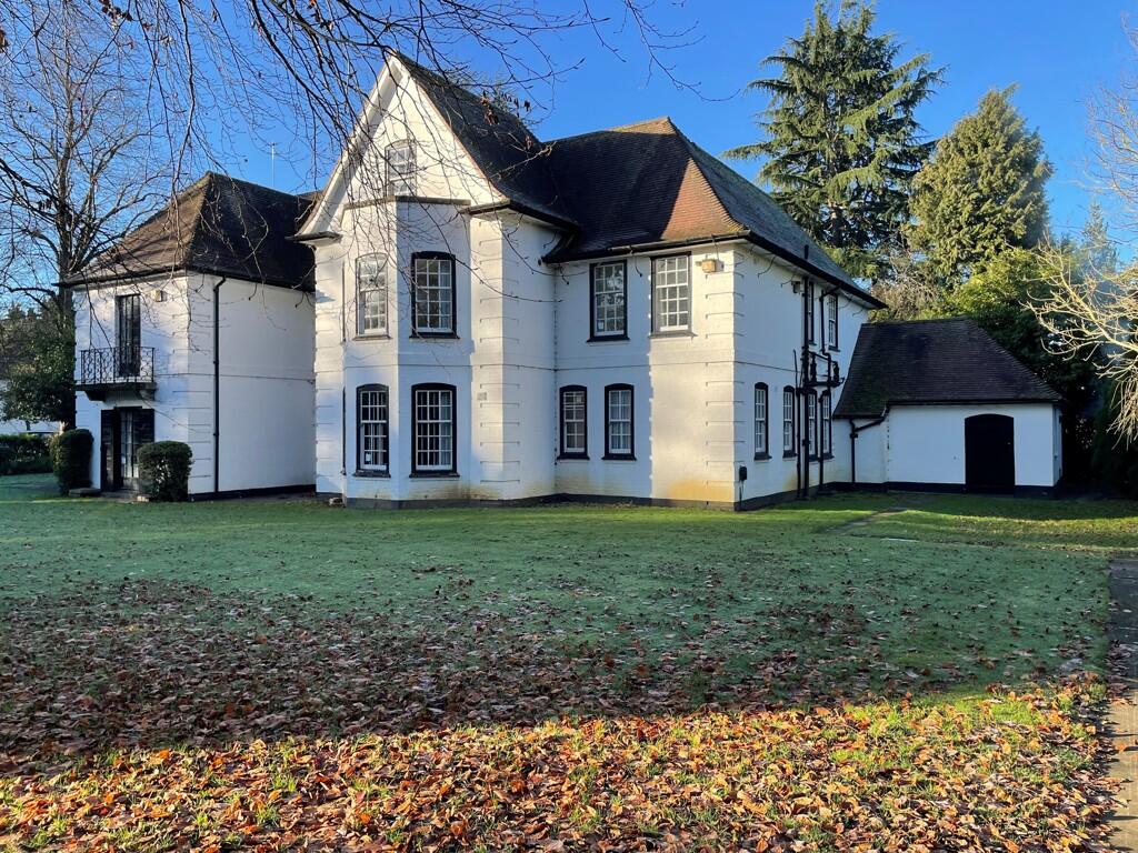 Main image of property: Treroose, 23 Manor Road, Oadby, Leicester, Leicestershire