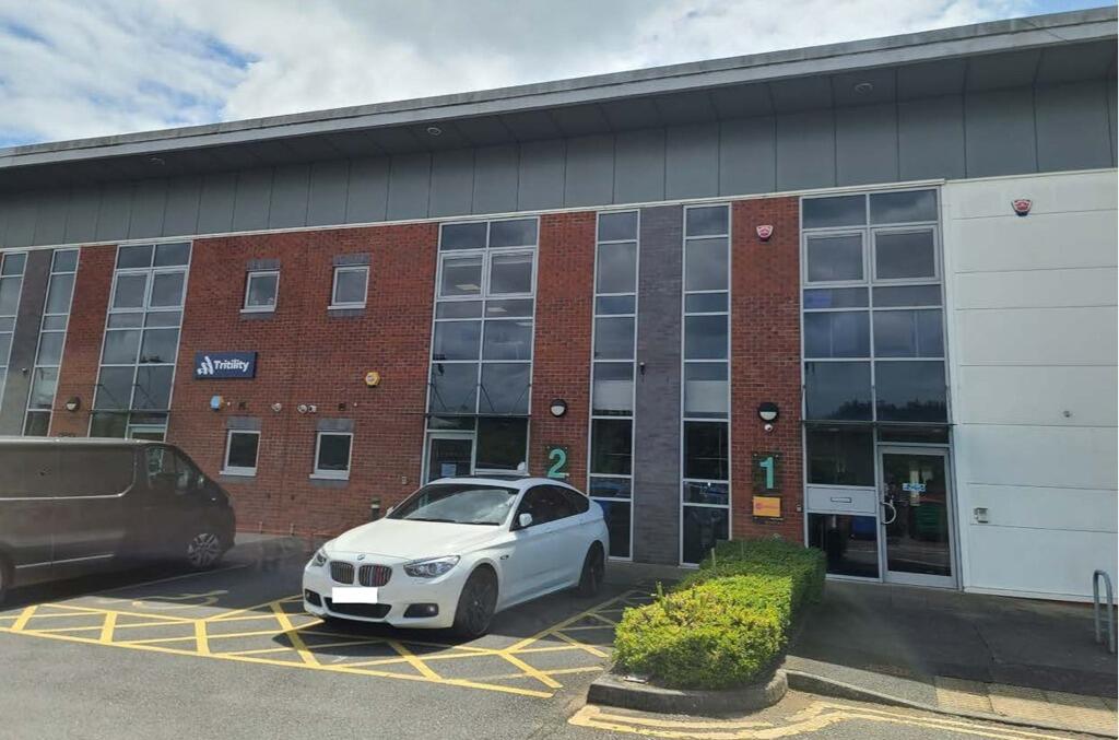 Main image of property: 2 Barnsdale Court, Barnsdale Way, Grove Park, Leicester, Leicestershire