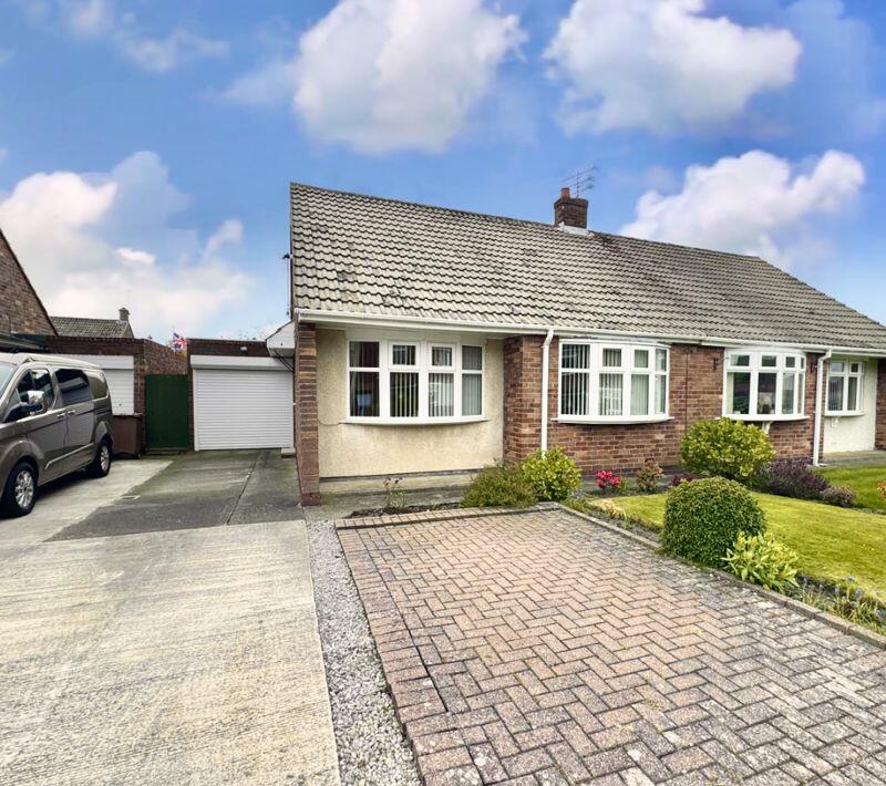 2 bedroom bungalow for sale in Matfen Avenue, Shiremoor, NE27
