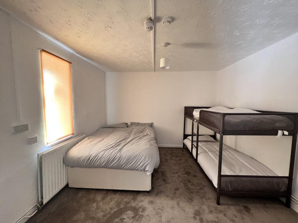Additional property image - Mayfield Guest House, 46 Frances Road, Bournemouth, BH1 3SA