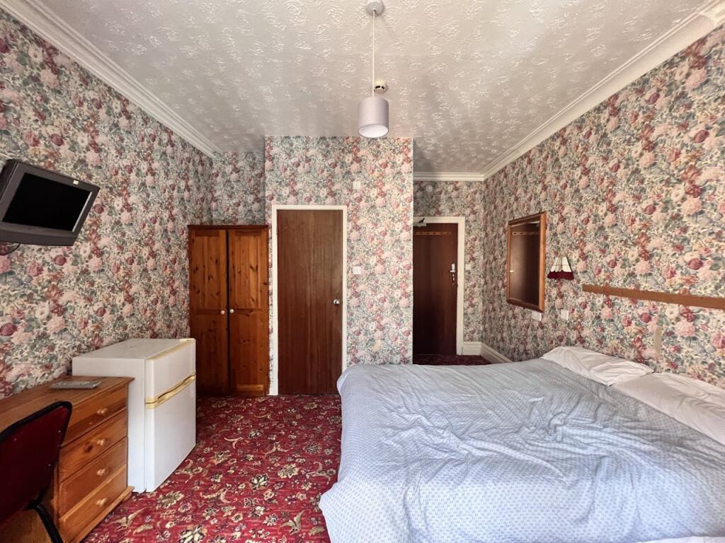 Additional property image - Mayfield Guest House, 46 Frances Road, Bournemouth, BH1 3SA