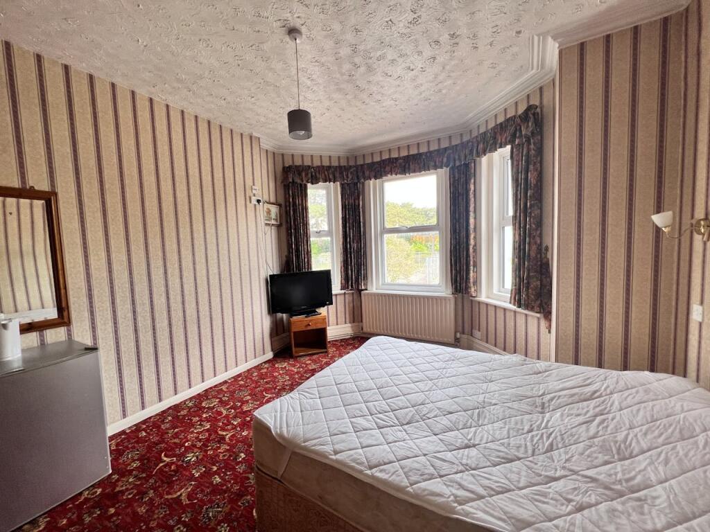 Additional property image - Mayfield Guest House, 46 Frances Road, Bournemouth, BH1 3SA