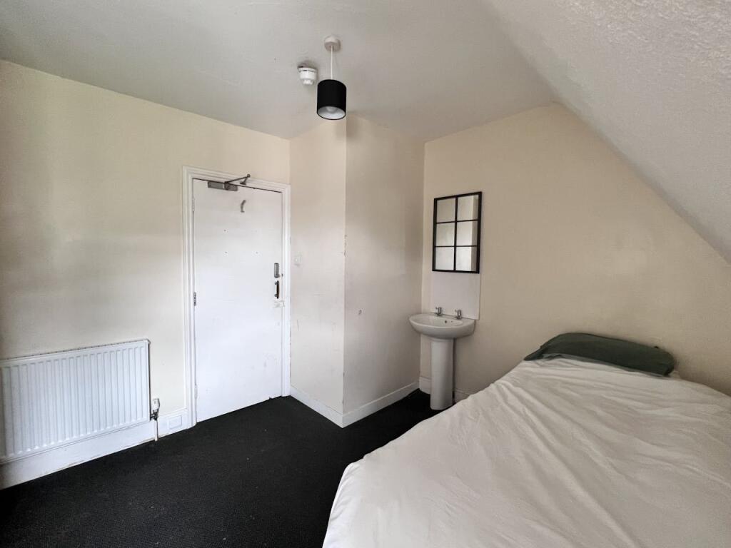 Additional property image - Sunrose, 2 Gardens View, Bournemouth, BH1 3QA