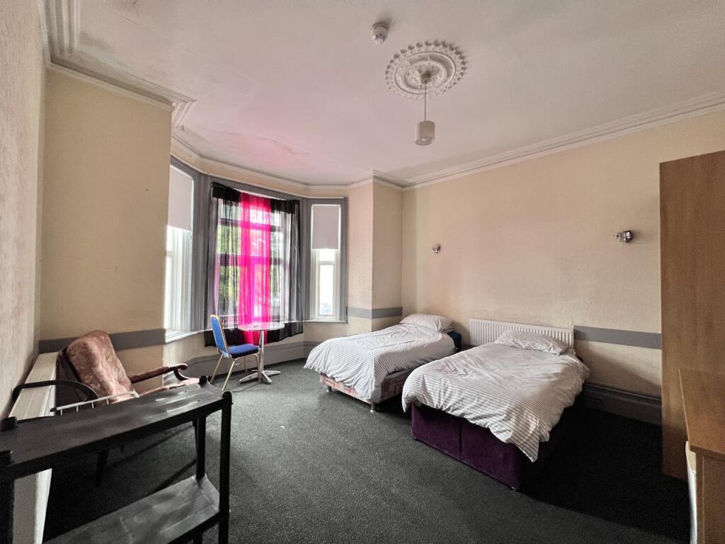 Additional property image - Sunrose, 2 Gardens View, Bournemouth, BH1 3QA