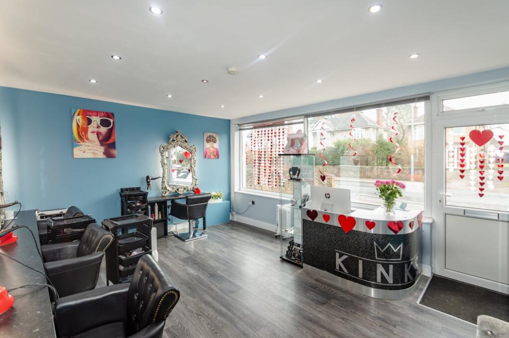 Additional property image - Swanston Parade, 56-60 The Grove, Christchurch, BH23 2HB