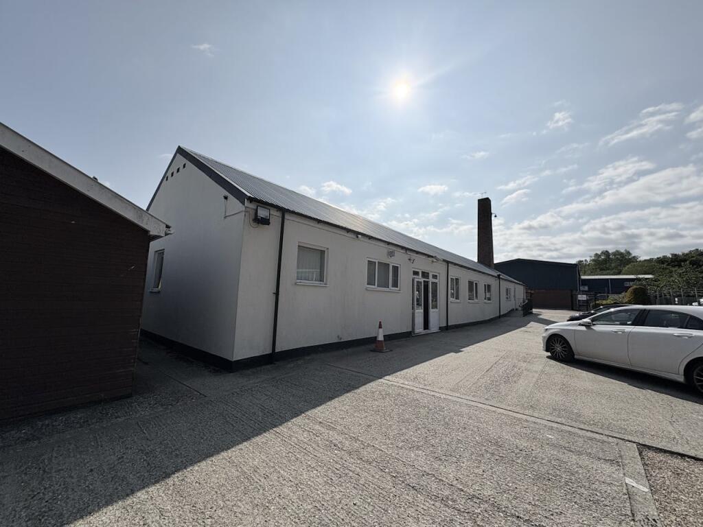Main image of property: Tavcom House, Claylands Park, Southampton, SO32 1BH