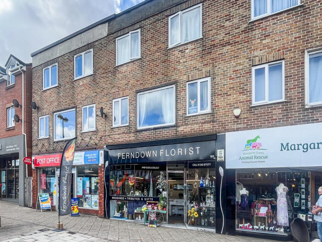 Main image of property: 101 Victoria Road, Ferndown, BH22 9HU