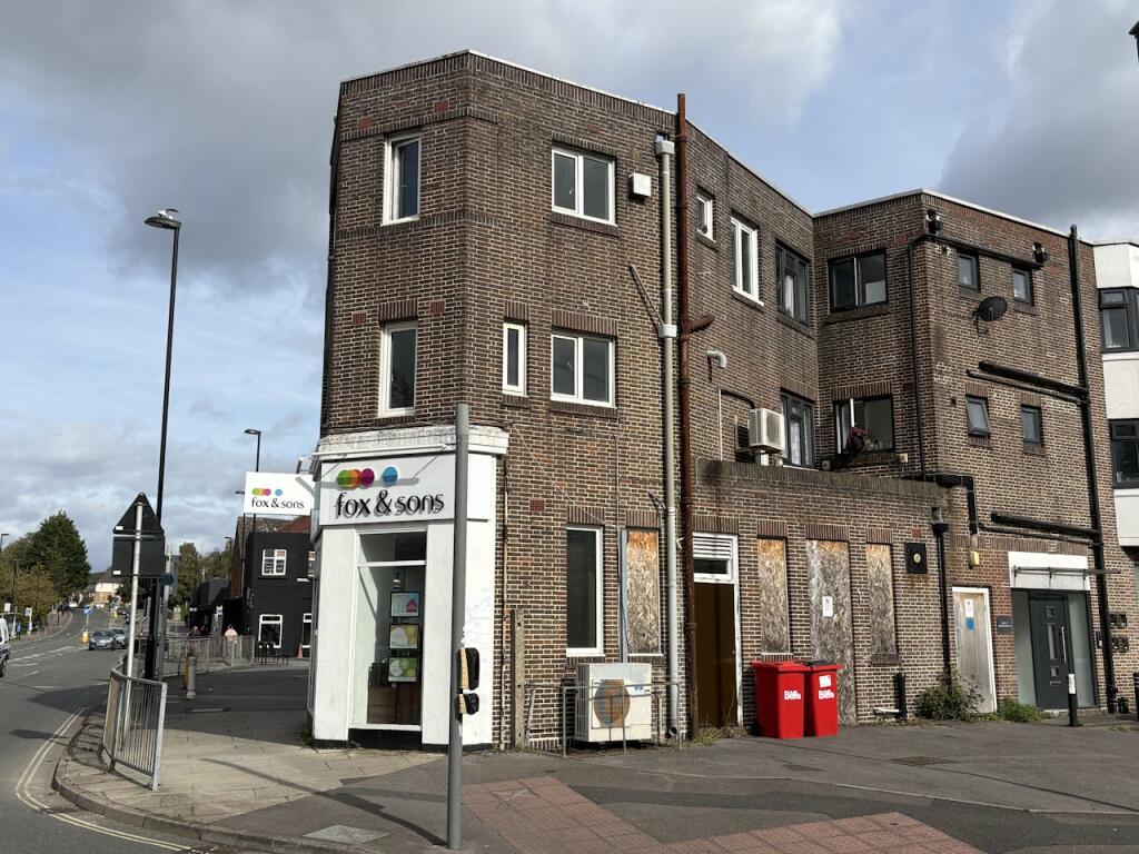 Main image of property: Upper Floors, 390c Bitterne Road, 390c Bitterne Road, Southampton, SO18 5RS