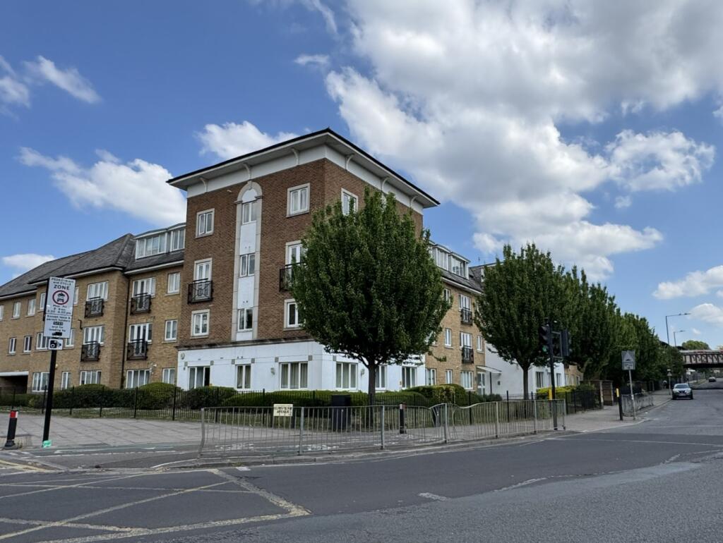 Main image of property: Forty Avenue, Wembley, HA9 8RS