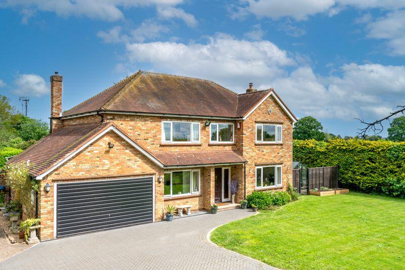 4 bedroom detached house for sale in Manor Farm House, Caddington, LU1