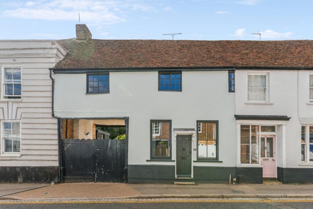 Main image of property: High Street, Markyate, AL3