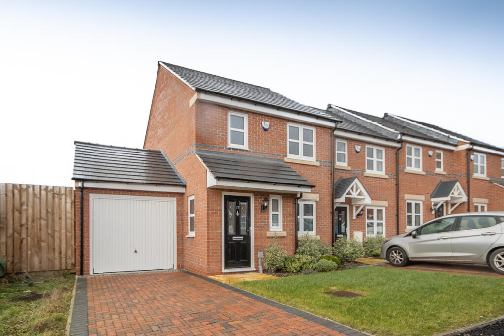 3 bedroom end of terrace house for sale in Chimley Street, Spondon, Derby, Derbyshire, DE21