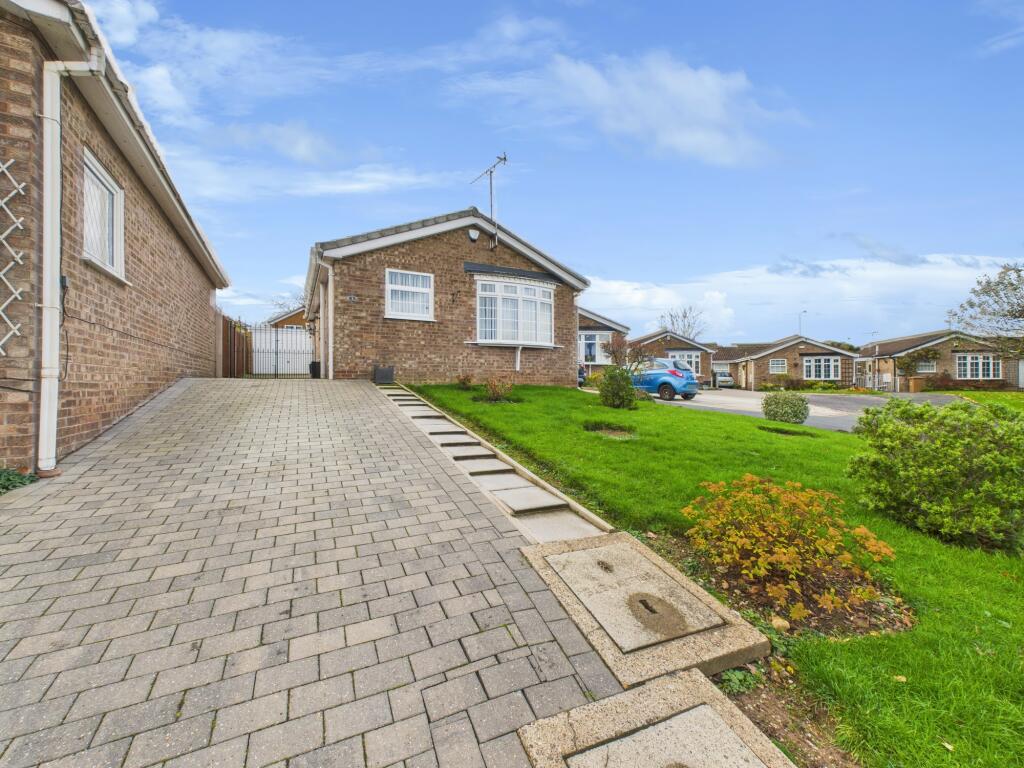 Main image of property: Calver Close, Oakwood