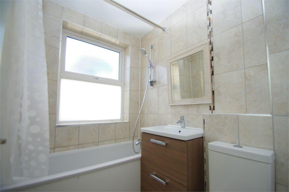 2 bedroom ground floor flat for rent in St Albans Road ...