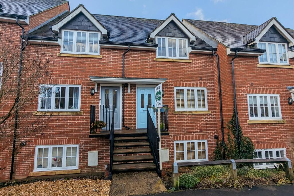 3 bedroom house for sale in Boundary Walk, Knowle Village, PO17