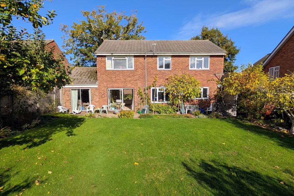 Main image of property: BLACKBROOK PARK AVENUE, FAREHAM
