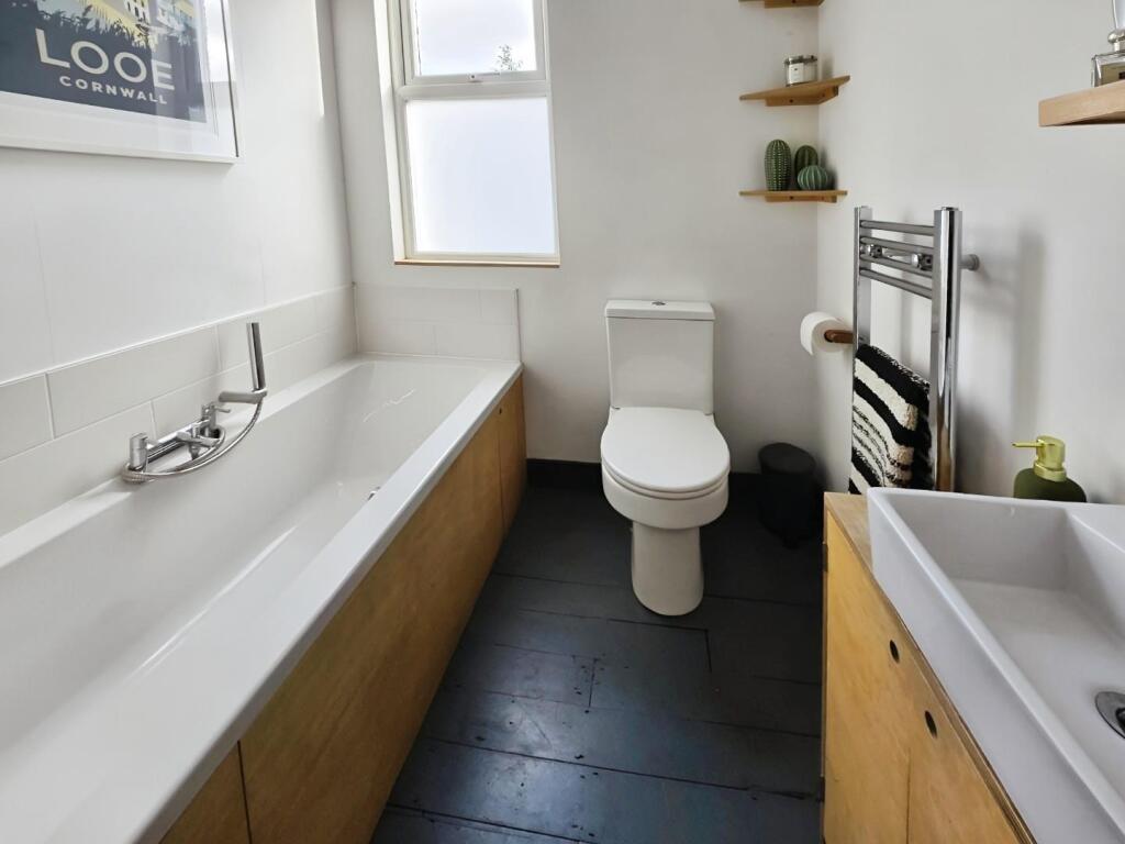 Additional property image - Beddington Lane, Beddington